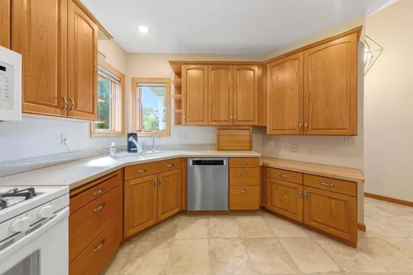 $407,900 | 2065 Raspberry Ridge Place Northeast, Owatonna, MN 55060