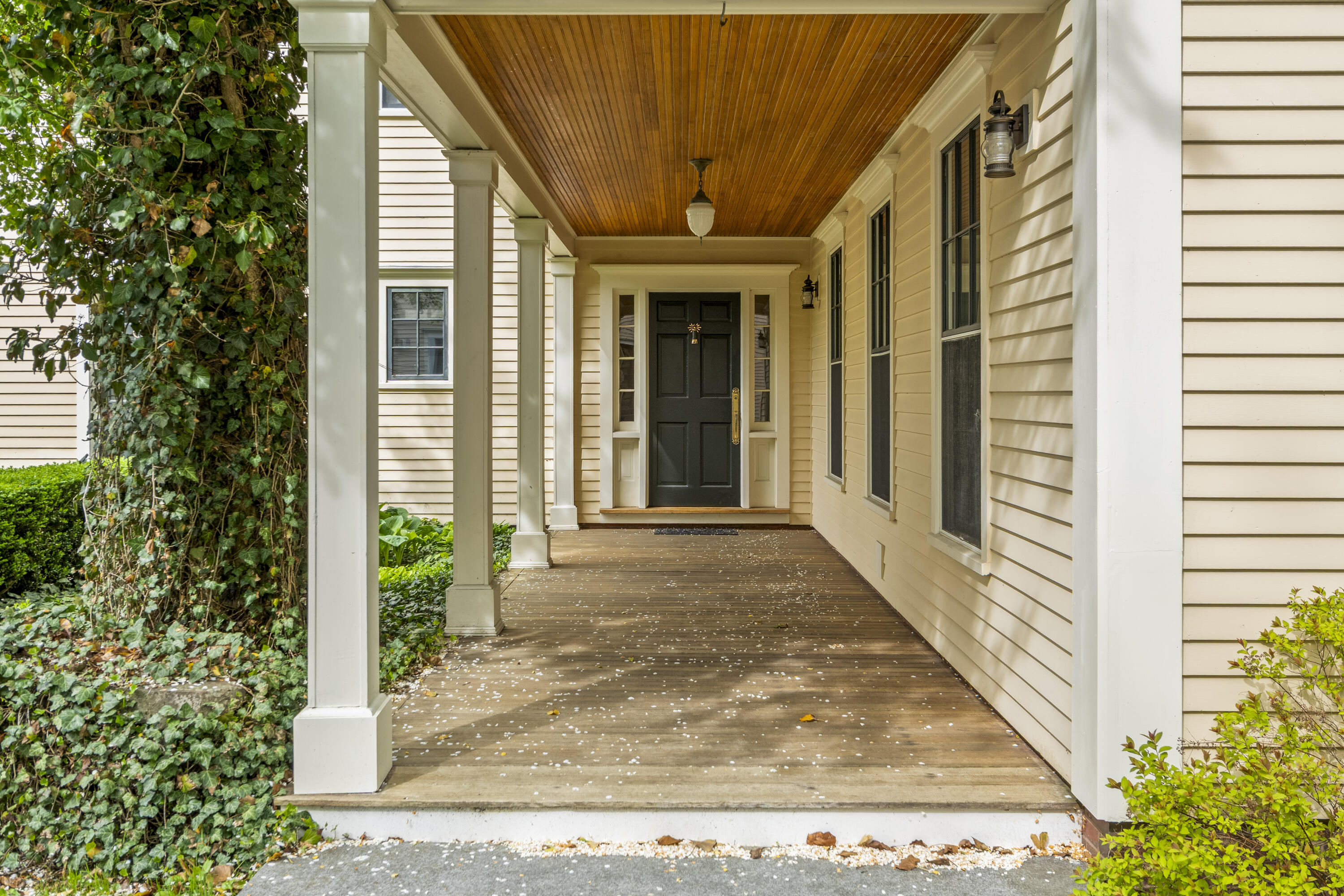 127 Foreside Road Falmouth, ME 04105 - Photo 14 of 59 127 Foreside Rd_112