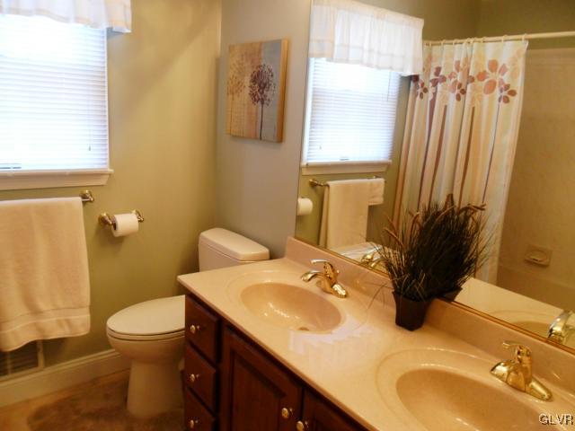179 Butztown Road Bethlehem, PA 18020 - Photo 18 of 31 Gallery Image 18