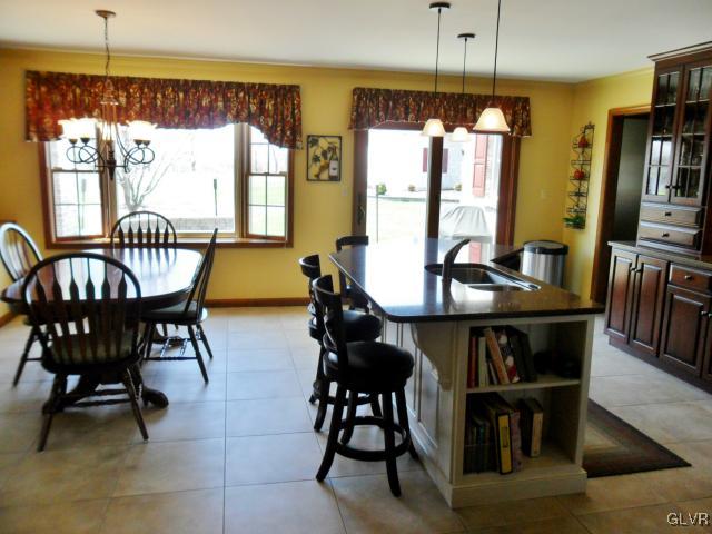 179 Butztown Road Bethlehem, PA 18020 - Photo 6 of 31 Gallery Image 6
