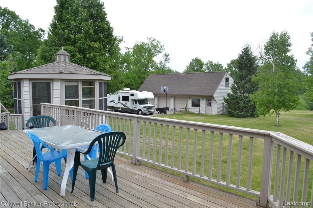 1523 Baldwin Road Lapeer, MI 48446 - Photo 8 of 33 039.JPG