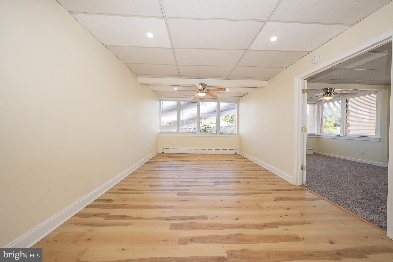 1 South Valley Road, Unit 201 Paoli, PA 19301 - Photo 3 of 26 Bright & Light Living Room