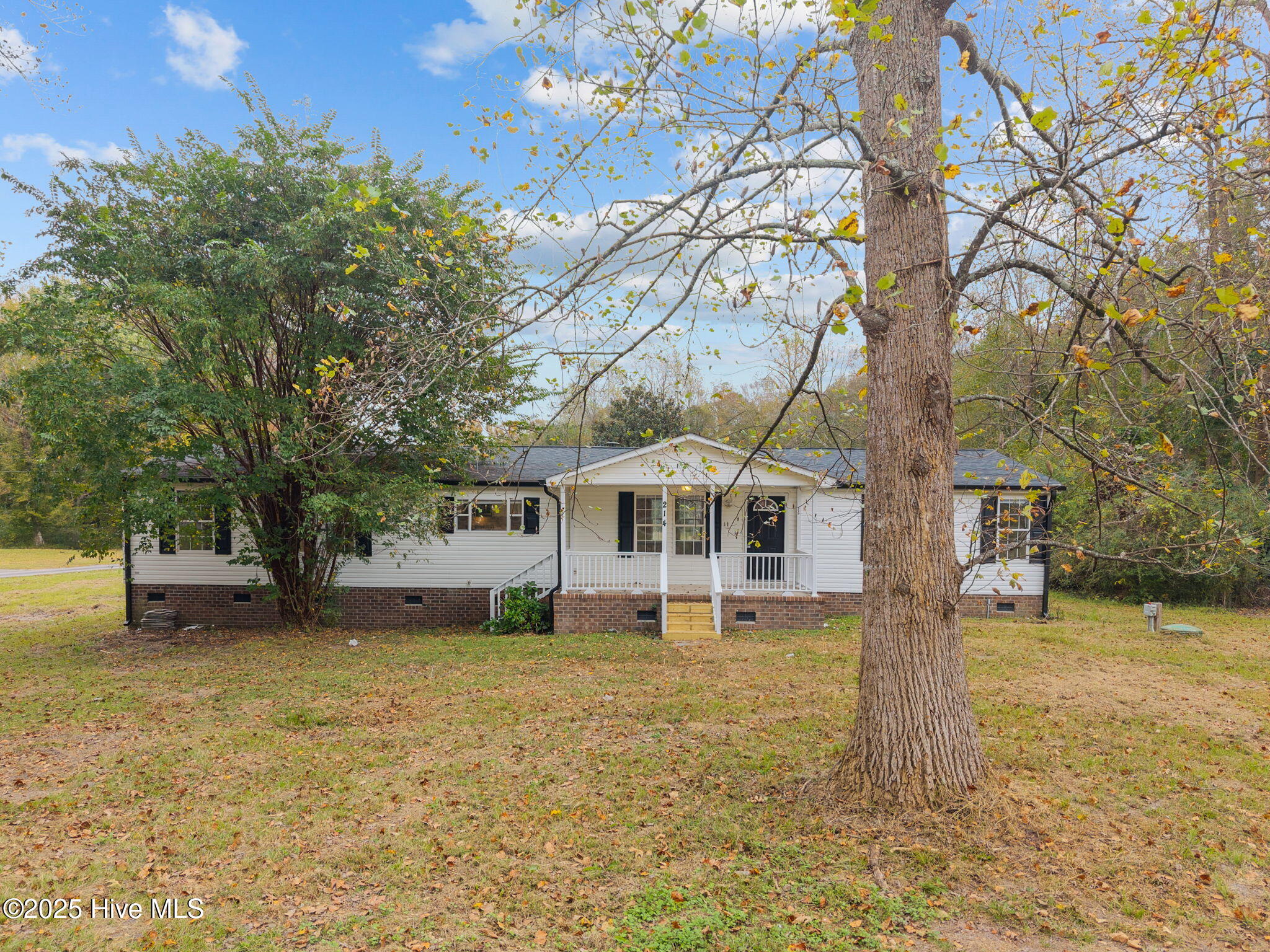 214 Jenkins Road Jacksonville, NC 28540 - Photo 1 of 45 30-web-or-mls-214 Jenkins Rd. 79