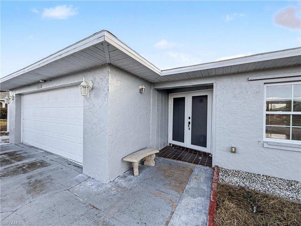 7658 Laurel Valley Road Fort Myers, FL 33967 - Photo 2 of 13