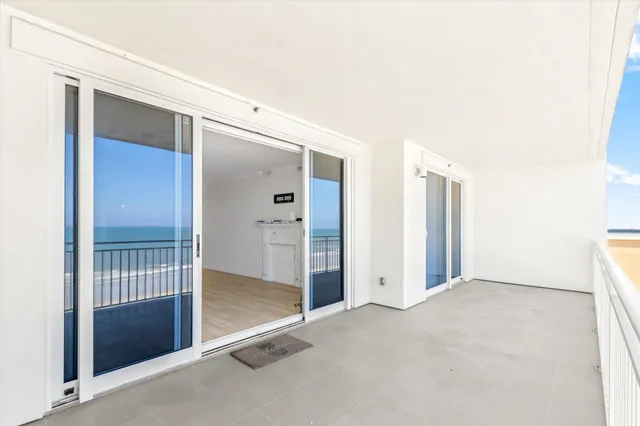 an empty room with closet