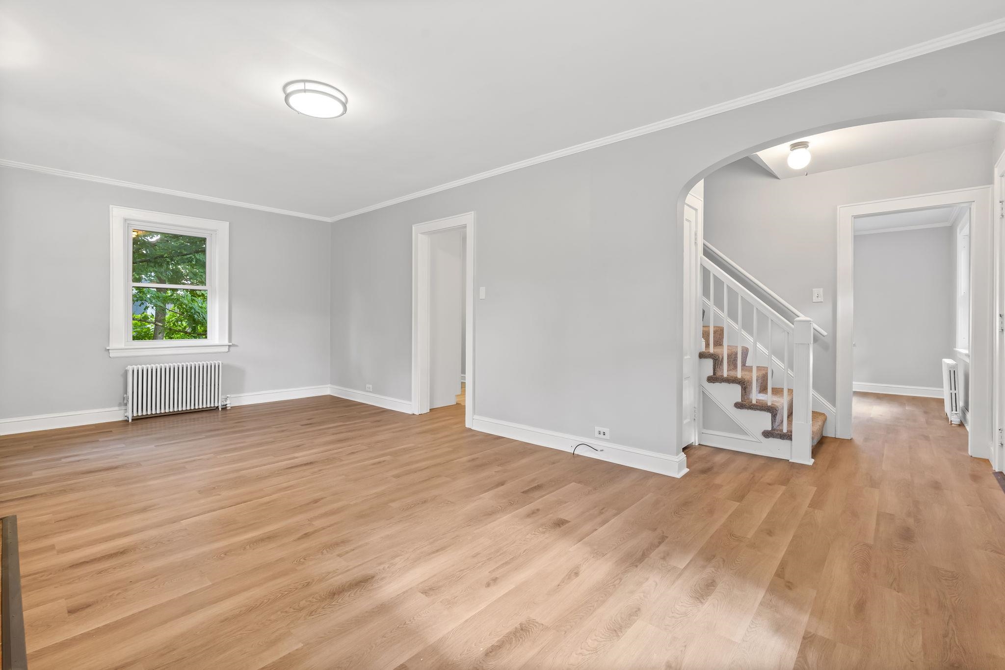 857 Union Street Manchester, NH 03104 - Photo 11 of 33