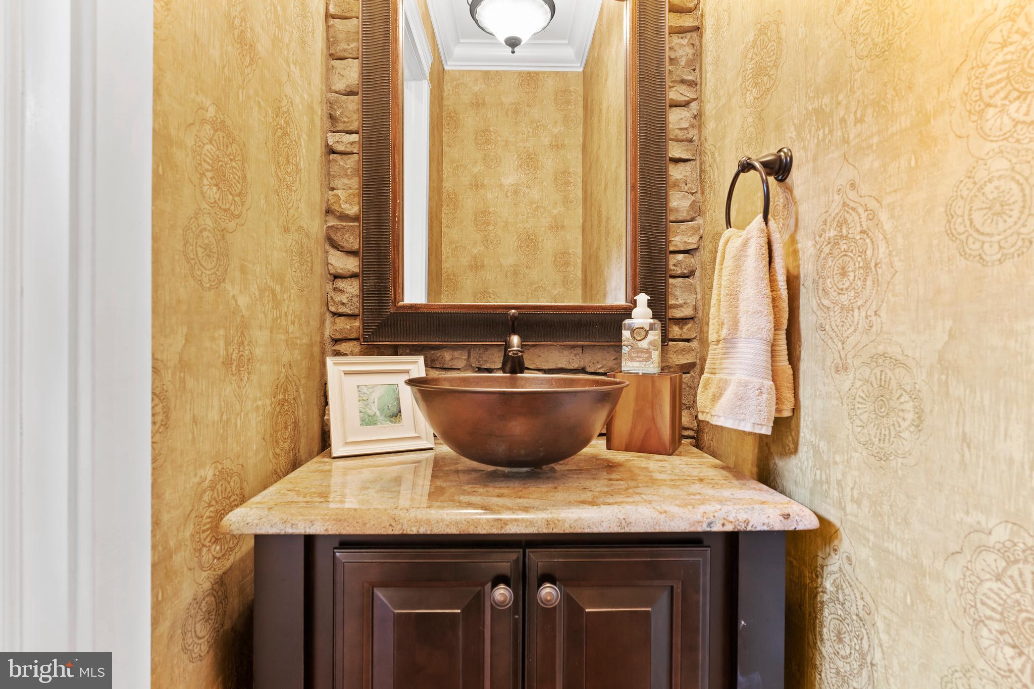 506 Jonagold Circle Mechanicsburg, PA 17055 - Photo 13 of 87 a view of bathroom with a sink and mirror