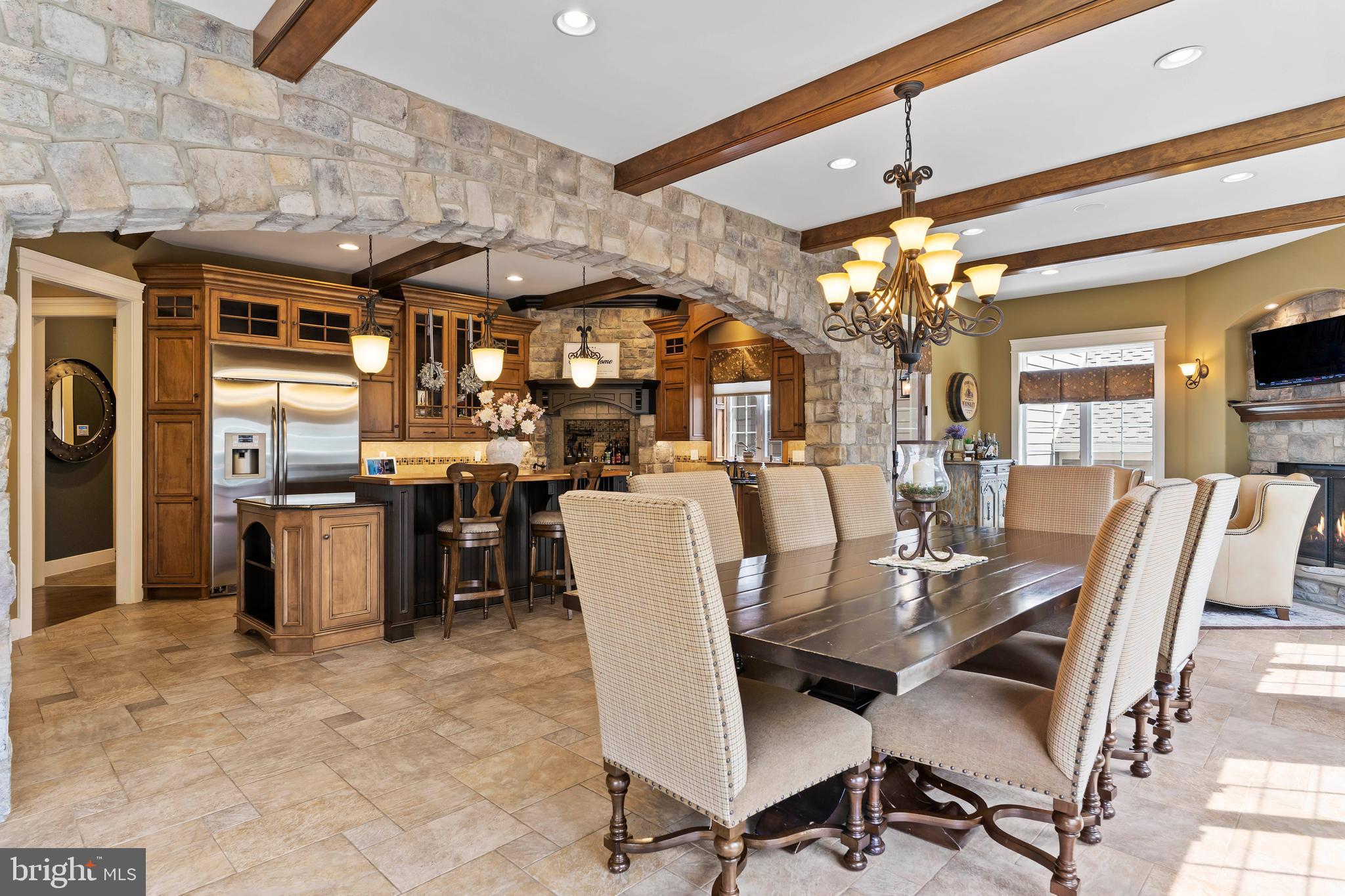 506 Jonagold Circle Mechanicsburg, PA 17055 - Photo 18 of 87 a view of a dining area with furniture