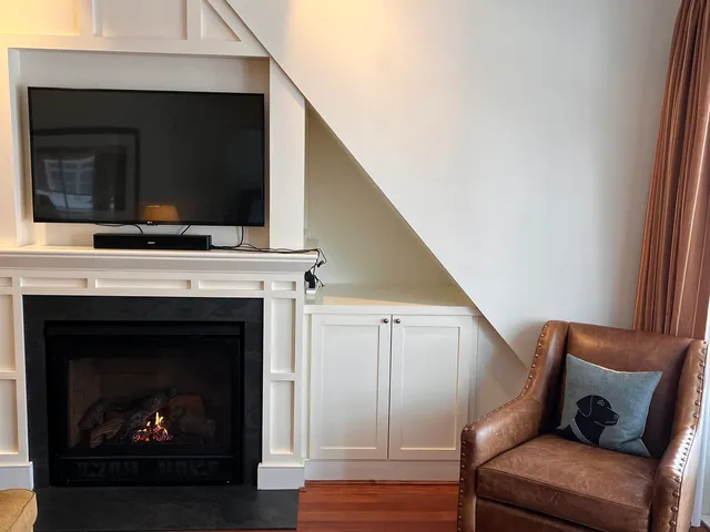 $825,000 | 102 Forest Drive, Unit 408 INTERVAL 14 W/LOCKOUT 406, Warren, VT 05674