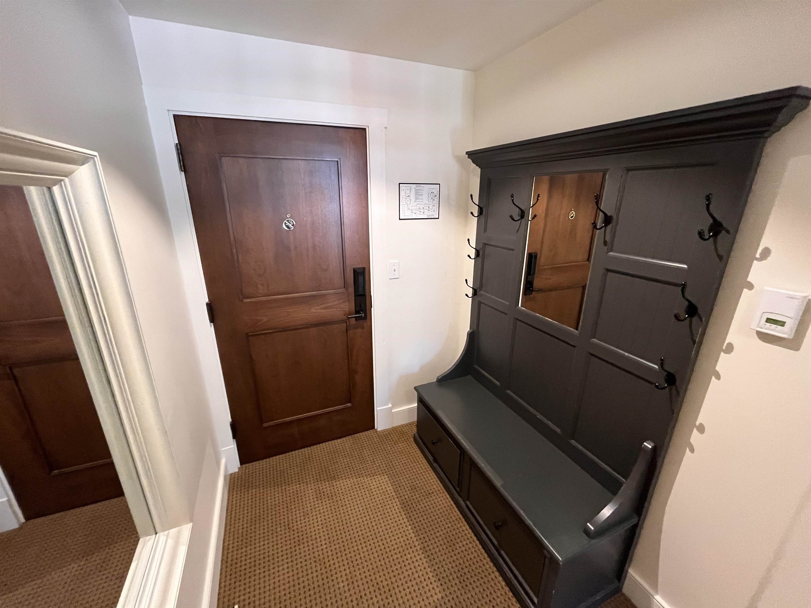 102 Forest Drive, Unit 408 INTERVAL 14 W/LOCKOUT 406 Warren, VT 05674 - Photo 22 of 43