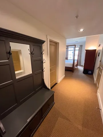 $825,000 | 102 Forest Drive, Unit 408 INTERVAL 14 W/LOCKOUT 406, Warren, VT 05674