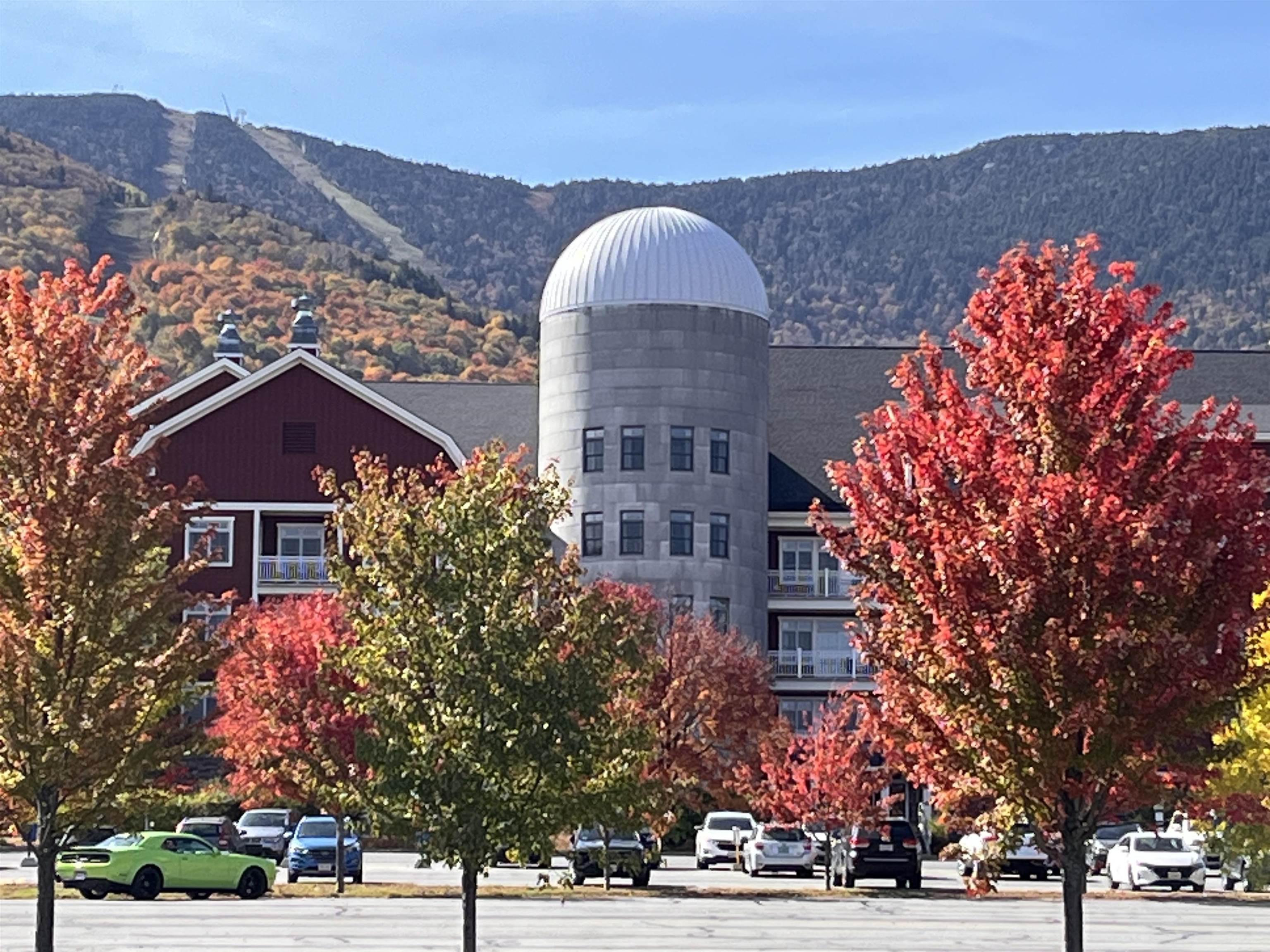 102 Forest Drive, Unit 408 INTERVAL 14 W/LOCKOUT 406 Warren, VT 05674 - Photo 36 of 43