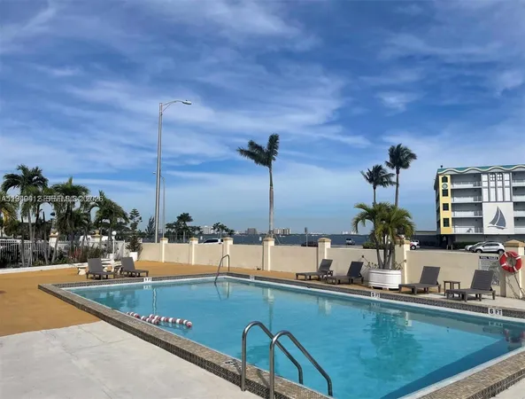 $1,700 | 1780 79th Street Causeway, Unit C306, North Bay Village, FL 33141