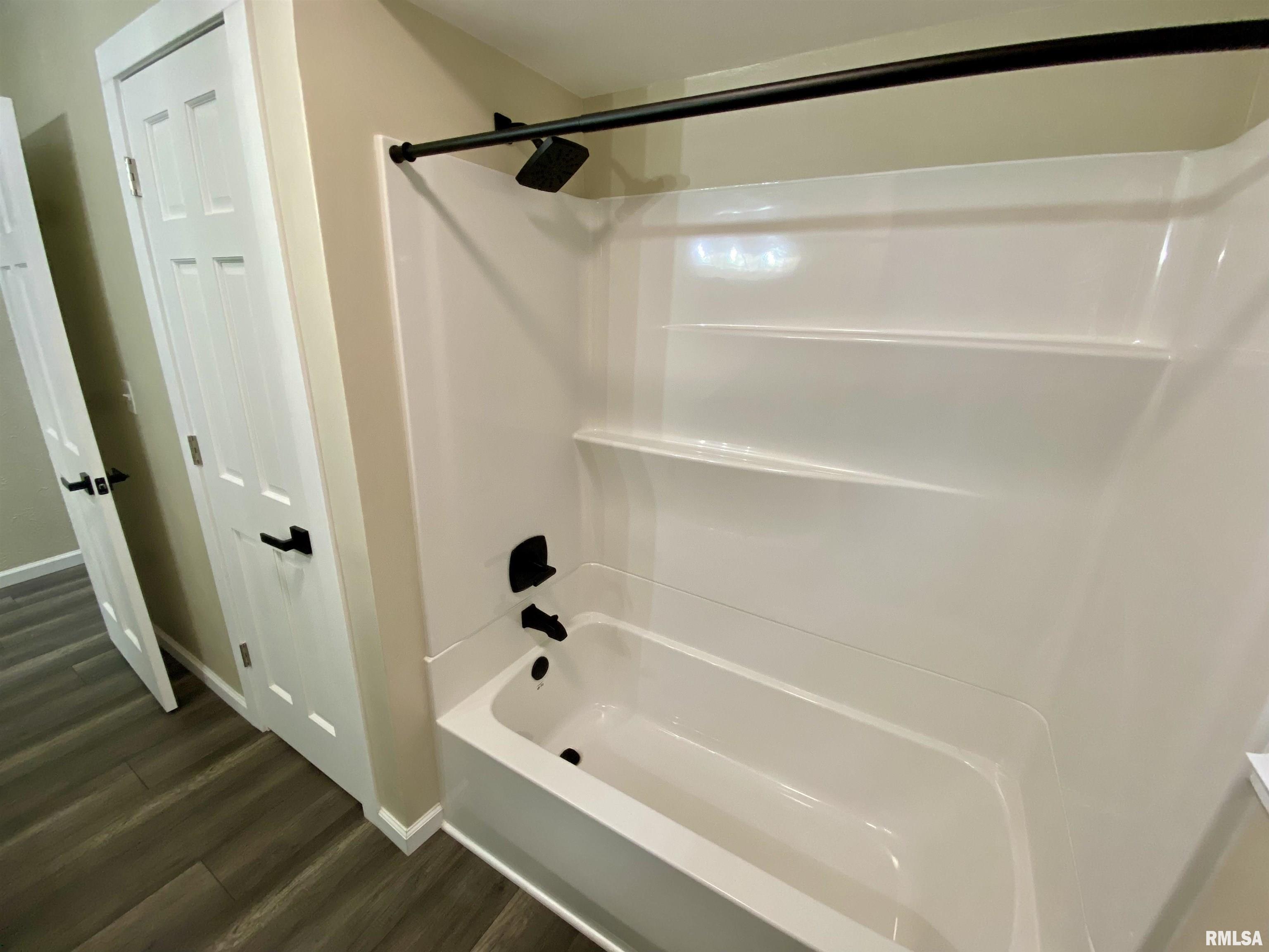 616 East Donna Drive Irvington, IL 62848 - Photo 12 of 20