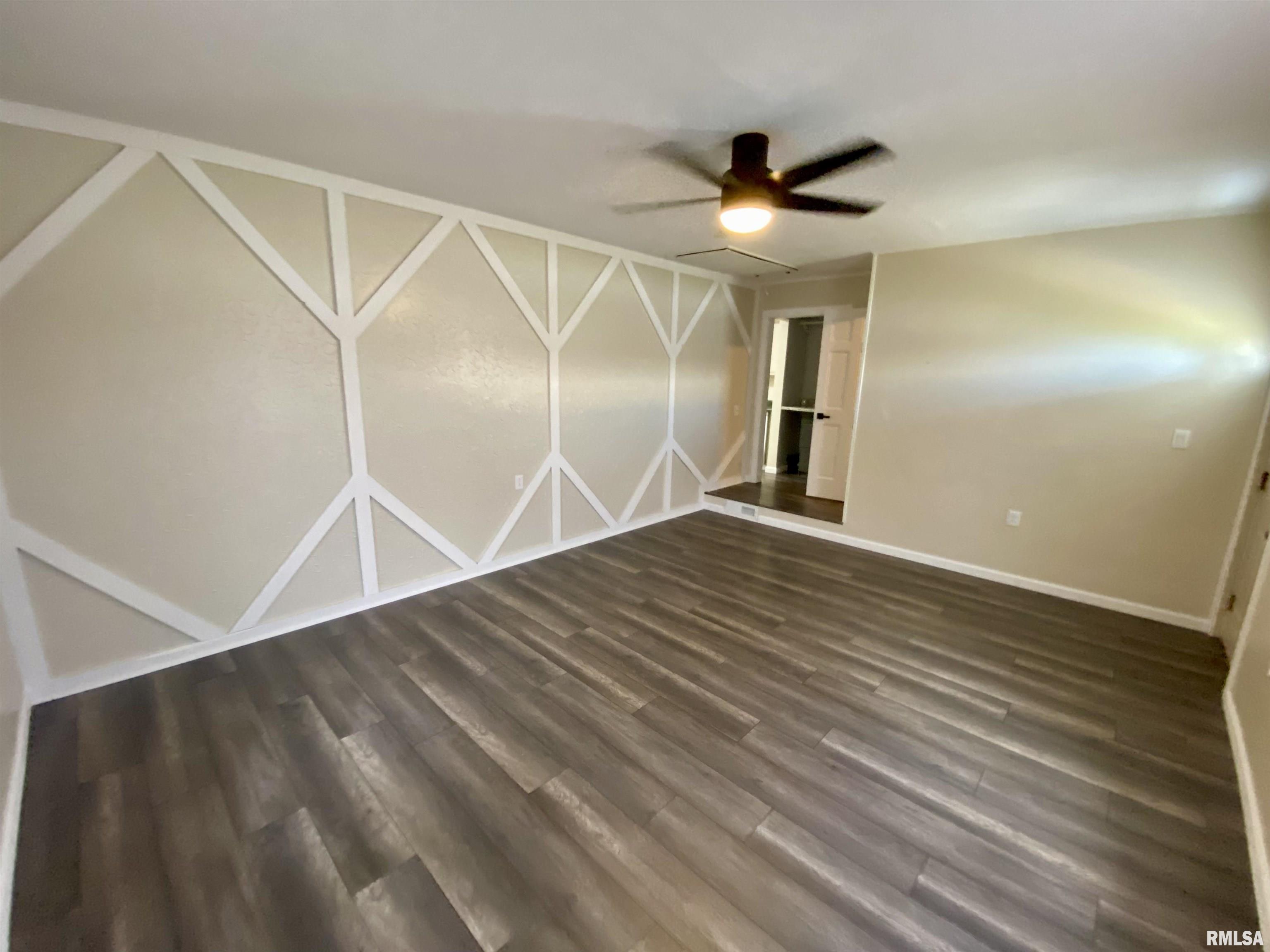 616 East Donna Drive Irvington, IL 62848 - Photo 14 of 20