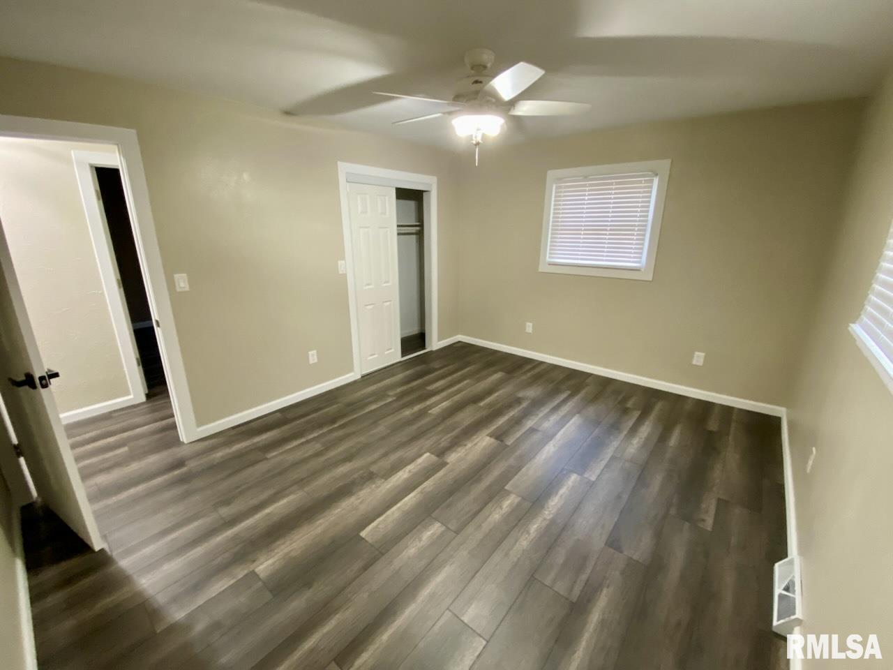 616 East Donna Drive Irvington, IL 62848 - Photo 6 of 20