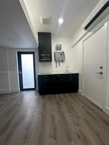 $1,500 | 9807 Southwest 161st Avenue, Unit A, Miami, FL 33196