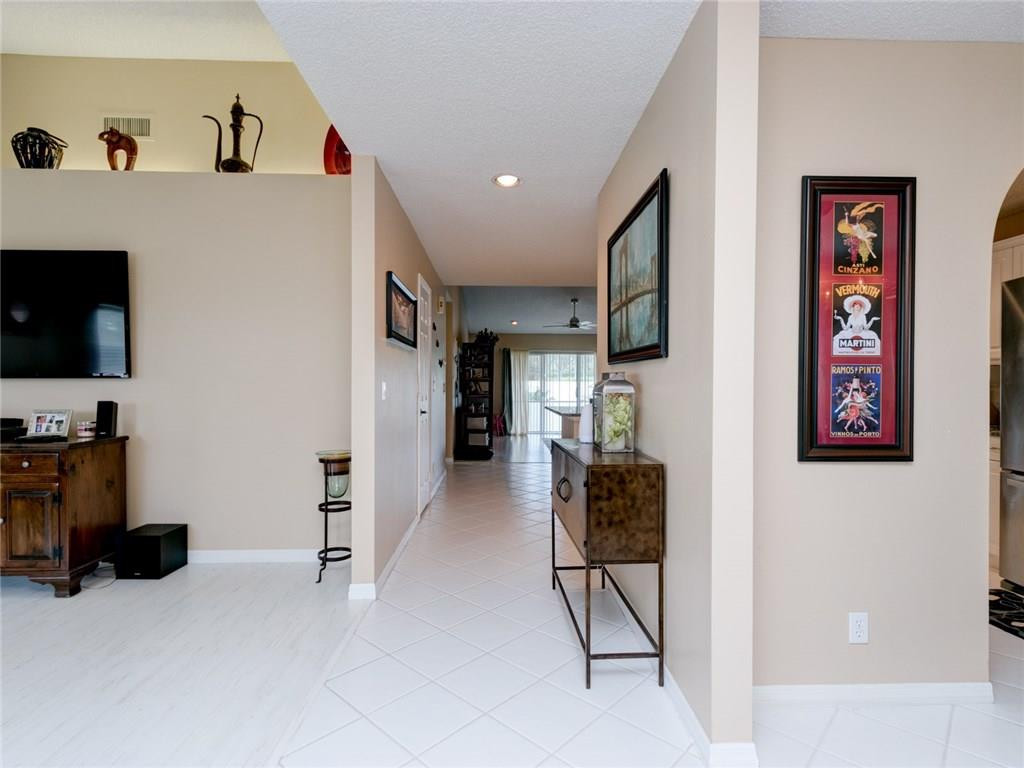 19625 Sedgefield Terrace Boca Raton, FL 33498 - Photo 13 of 25 Photo 13