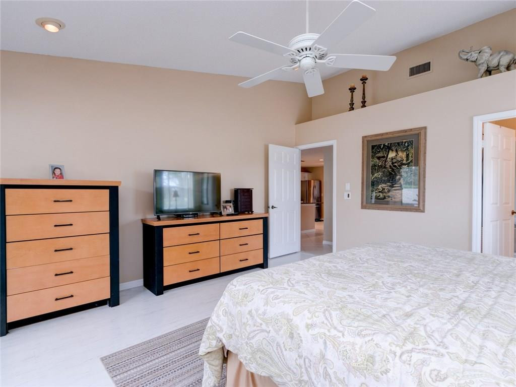 19625 Sedgefield Terrace Boca Raton, FL 33498 - Photo 20 of 25 Photo 20