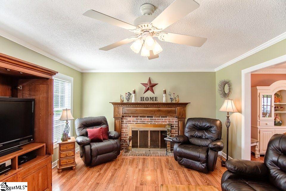 113 Brown Road Simpsonville, SC 29681 - Photo 5 of 30 Gallery Image 5