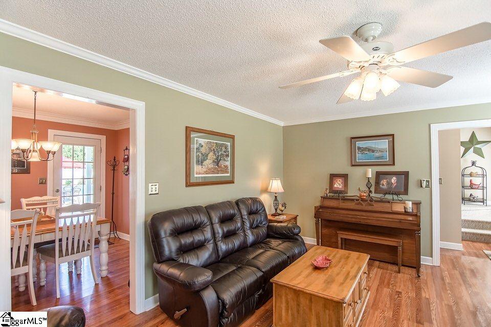113 Brown Road Simpsonville, SC 29681 - Photo 6 of 30 Gallery Image 6