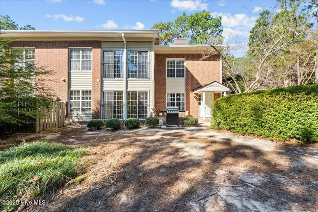 $225,000 | 13 Pinehurst Mnr Road, Unit E, Pinehurst, NC 28374