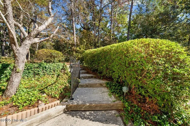 $225,000 | 13 Pinehurst Mnr Road, Unit E, Pinehurst, NC 28374