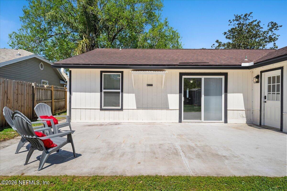 3255 Dowitcher Lane Orange Park, FL 32065 - Photo 32 of 39 a view of a house with backyard and sitting area