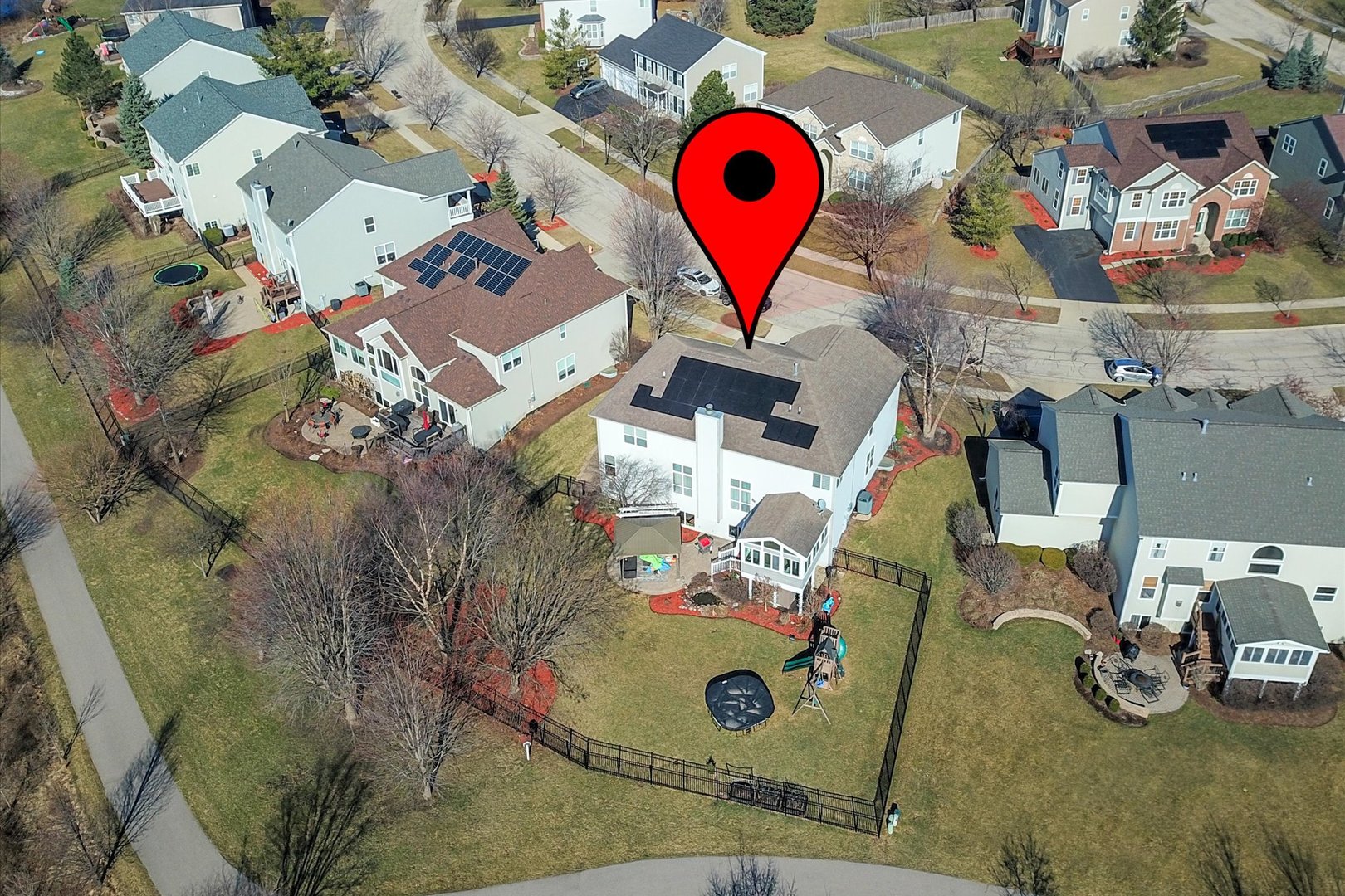 2933 Kelly Drive Elgin, IL 60124 - Photo 4 of 10 an aerial view of residential house with outdoor space