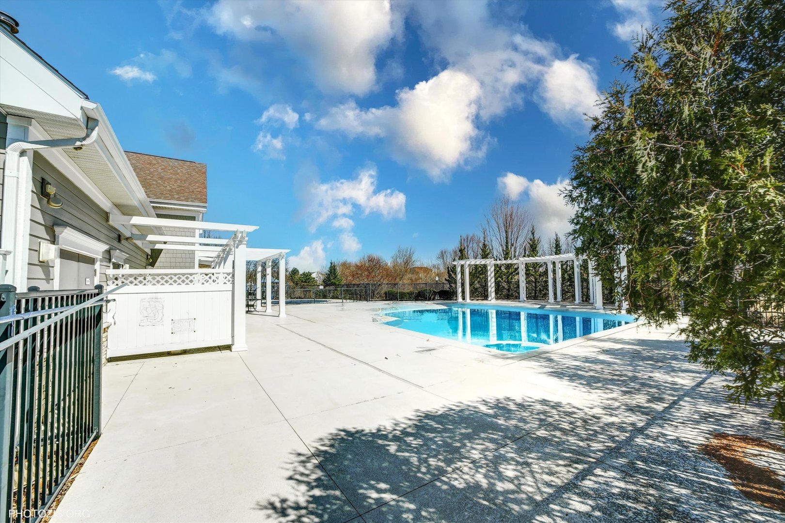 2933 Kelly Drive Elgin, IL 60124 - Photo 10 of 10 a view of a patio with a yard
