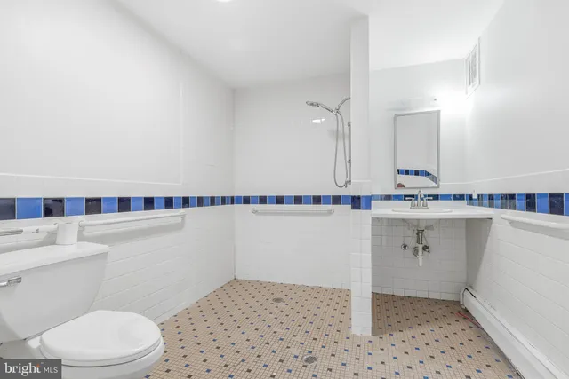 $600,000 | 1834 Meetinghouse Road, Unit 1458, Upper Chichester, PA 19061