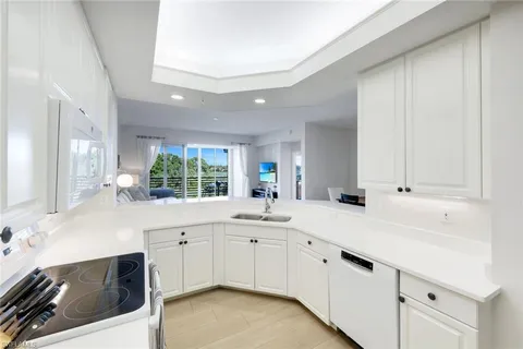 $599,500 | 25161 Sandpiper Greens Court, Unit 203, Bonita Springs, FL 34134