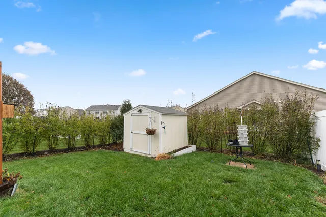 $304,900 | 586 Vine Street, Hampshire, IL 60140