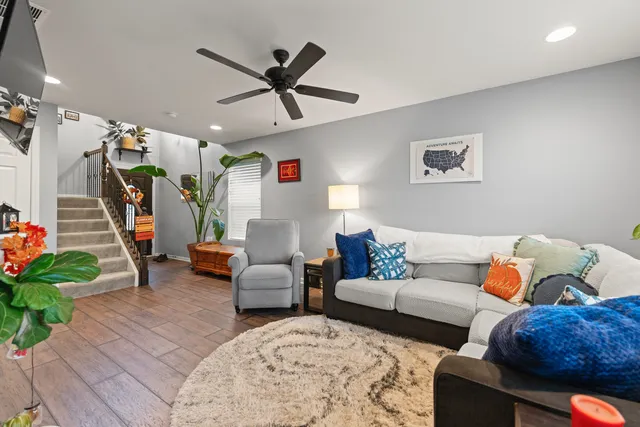 $304,900 | 586 Vine Street, Hampshire, IL 60140