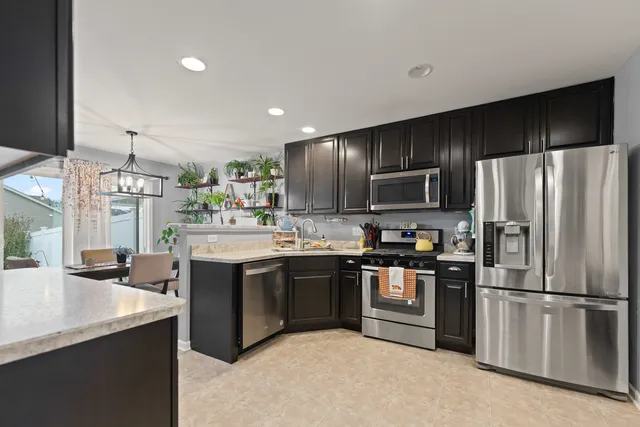 $304,900 | 586 Vine Street, Hampshire, IL 60140