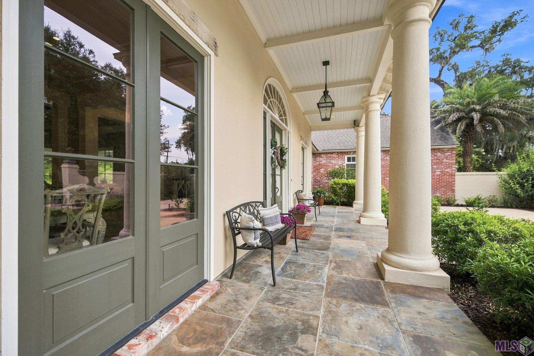 18764 Perkins Road Prairieville, LA 70769 - Photo 7 of 60 Gallery Image 7