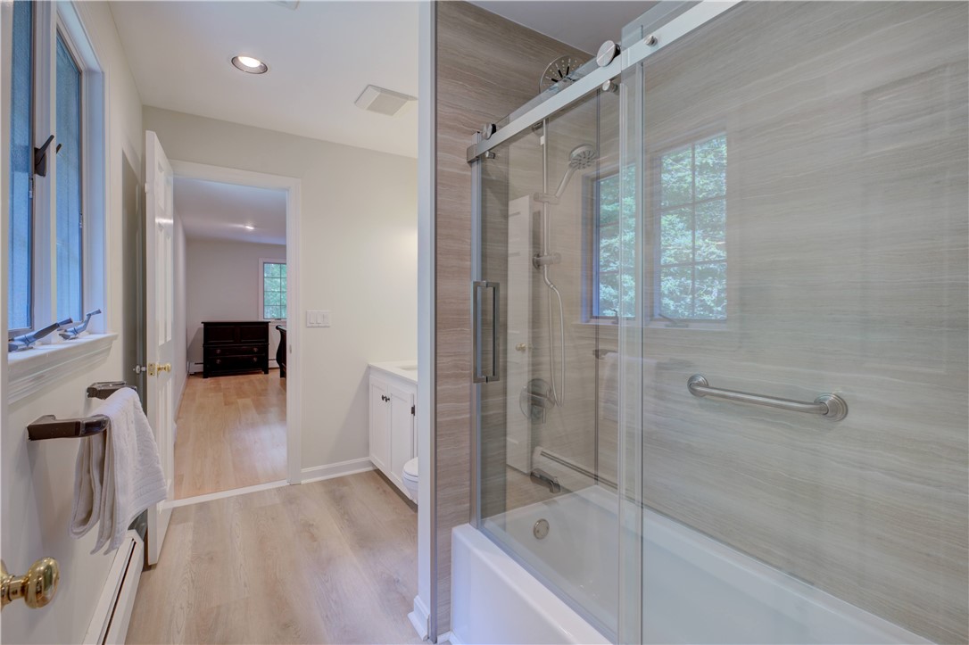137 Signal Ridge Way East Greenwich, RI 02818 - Photo 40 of 50 Jack & Jill Bathroom between 2 bedrooms