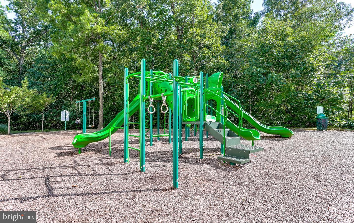 7045 Water Oak Road, Unit 44 Elkridge, MD 21075 - Photo 31 of 32 Community tot lot