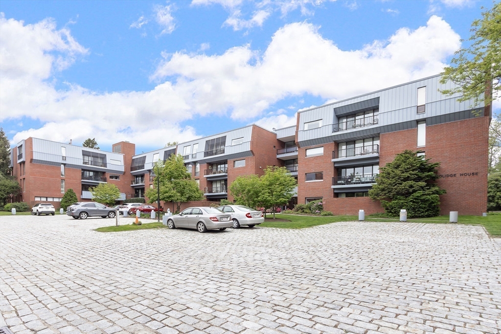 75 Grove Street, Unit 132 Wellesley, MA 02482 - Photo 20 of 20