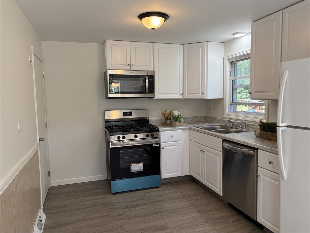 37 R Sheldon Street, Unit 37R Billerica, MA 01862 - Photo 12 of 42