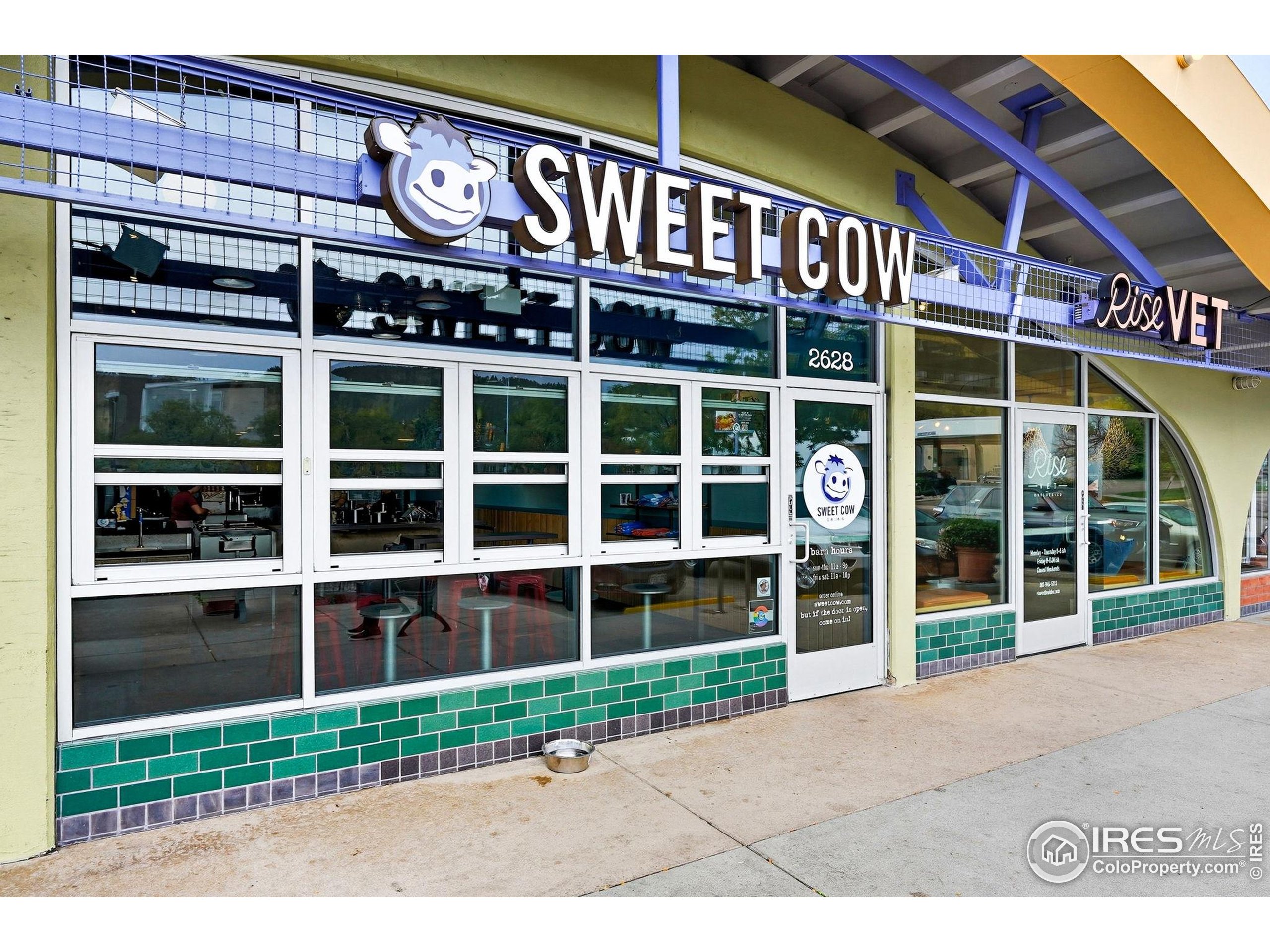 1303 Alpine Avenue, Unit 24 Boulder, CO 80304 - Photo 44 of 46 a view of a building with a window