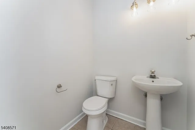 $899,000 | 215 Kuhl Road, Flemington, NJ 08822