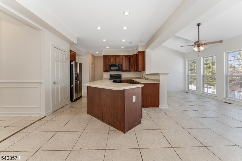 215 Kuhl Road Flemington, NJ 08822 - Photo 6 of 40