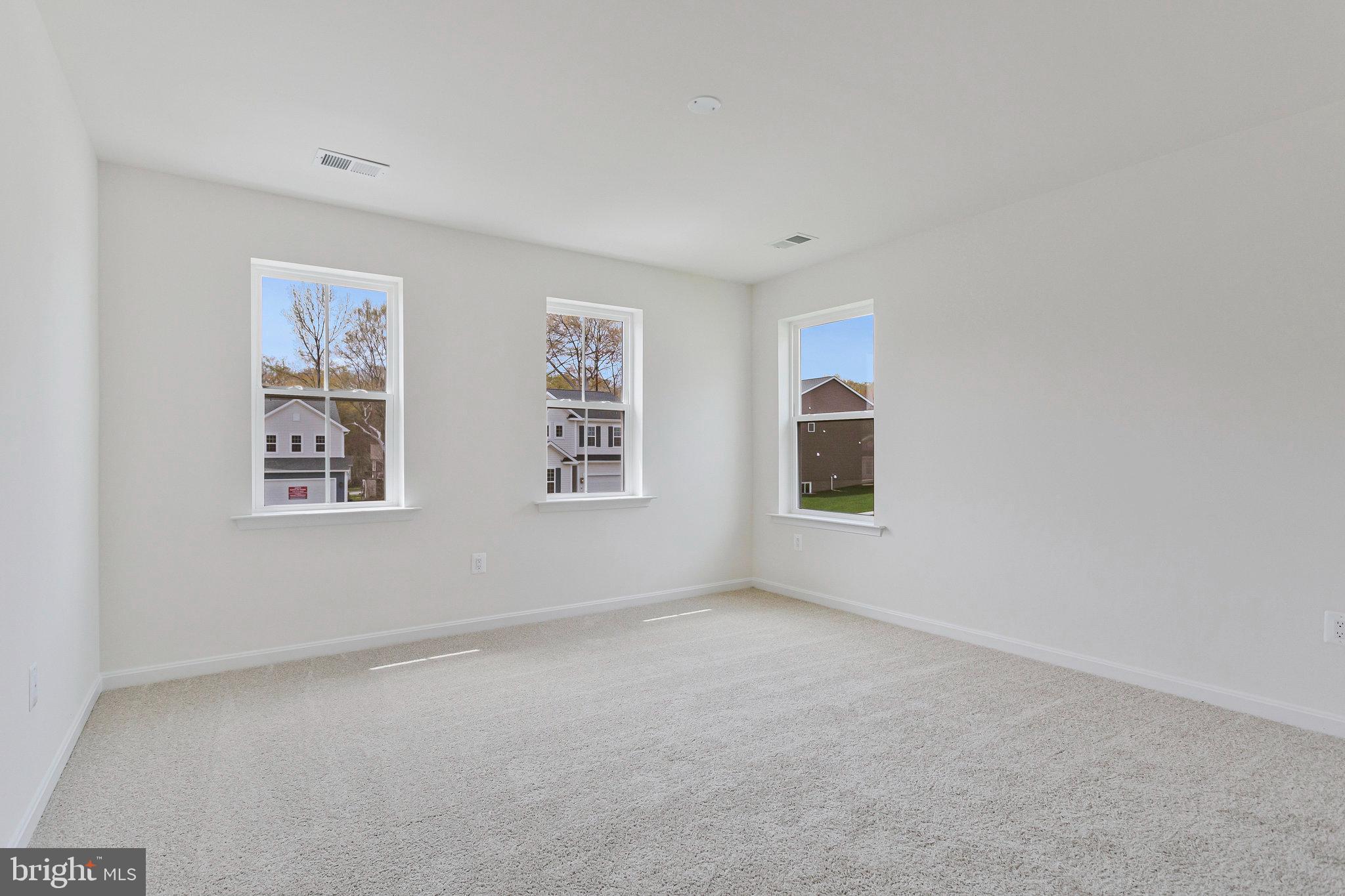 18 Poplar Court North East, MD 21901 - Photo 20 of 42 an empty room with windows