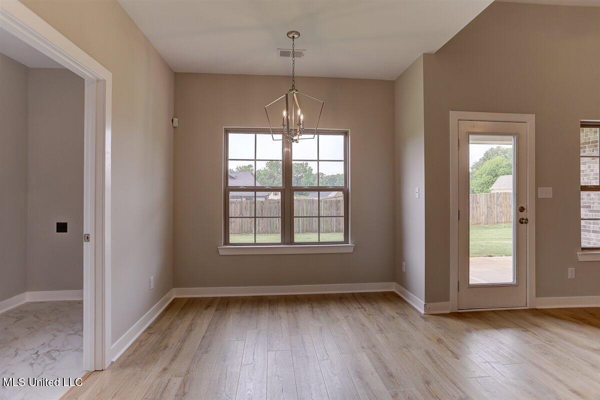 7735 Carmel Cove Walls, MS 38680 - Photo 8 of 20 Dining Area
