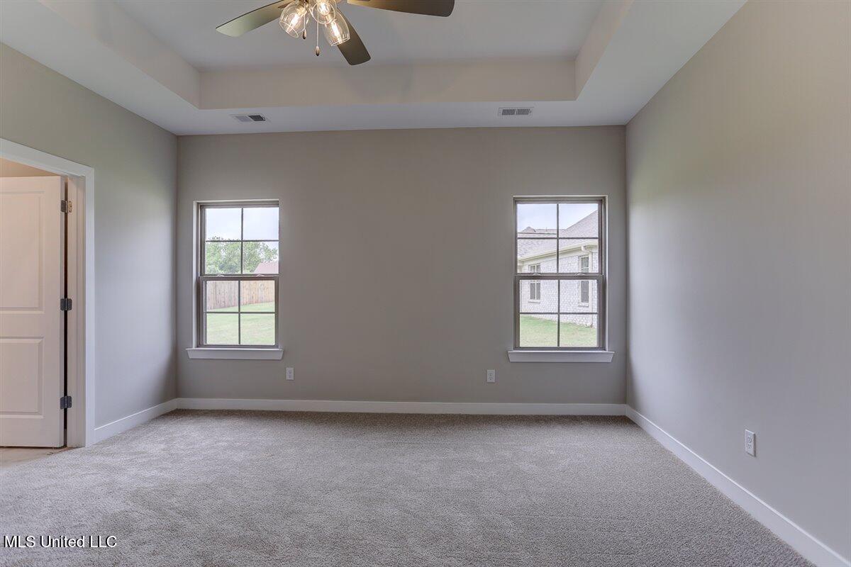 7735 Carmel Cove Walls, MS 38680 - Photo 10 of 20 Prrimary Bedroom