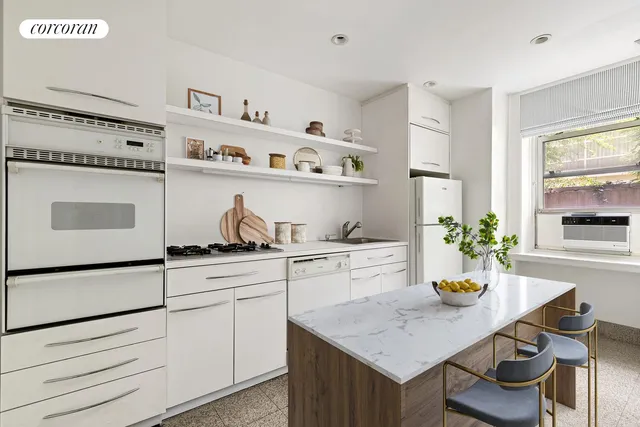 $595,000 | 103 East 75th Street, Unit 1RE | Lenox Hill