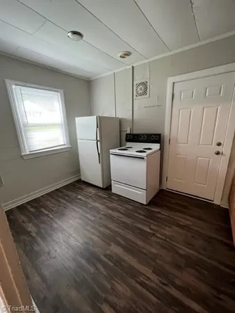 $775 | 1209 Gatewood Avenue, Greensboro, NC 27405