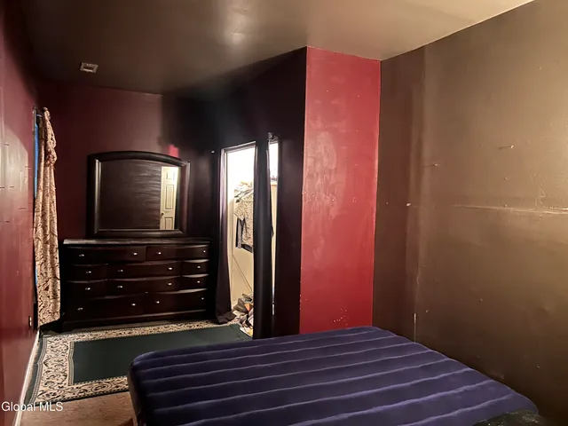 $264,000 | 42 Kelton Avenue, Schenectady, NY 12304