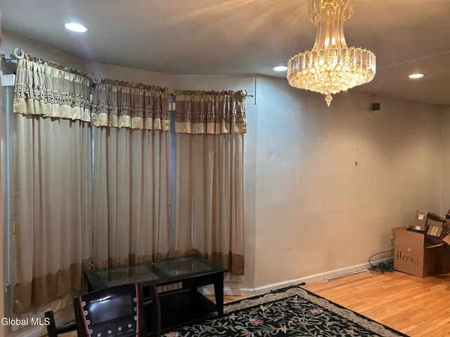 $264,000 | 42 Kelton Avenue, Schenectady, NY 12304